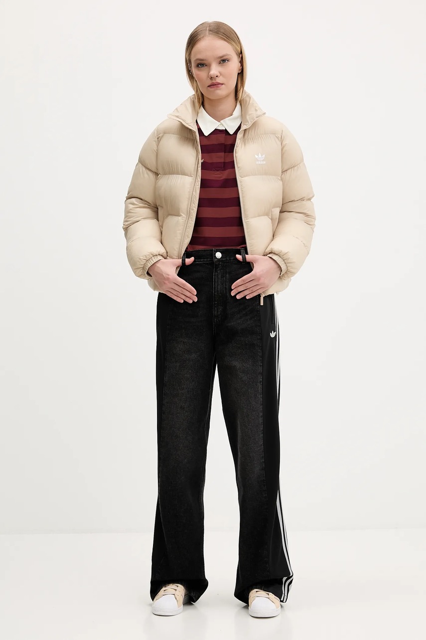 Куртка adidas Originals Short Puffer цвет бежевый зимняя JX2947