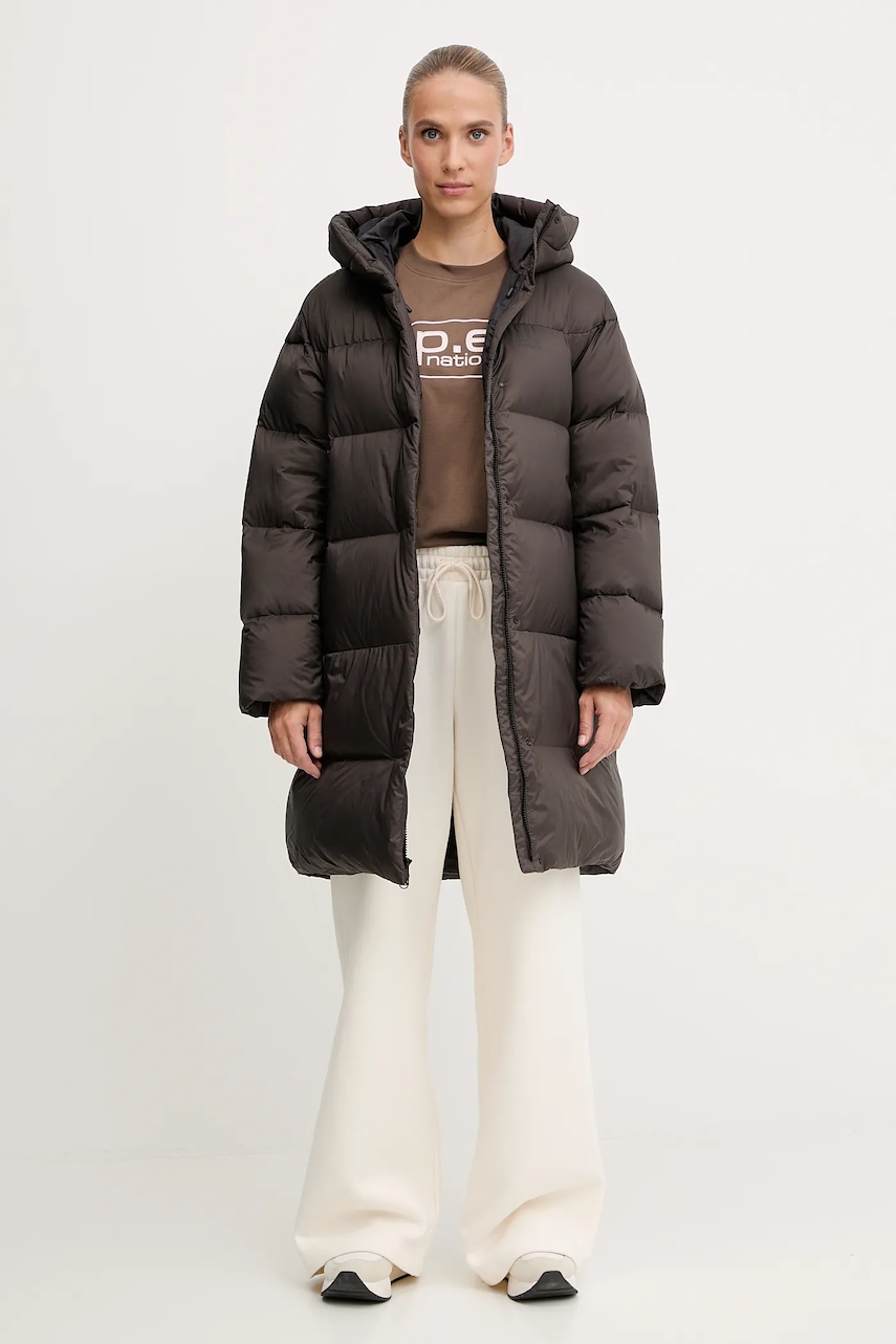 Пуховая куртка Jack Wolfskin ICY HILL цвет коричневый зимняя oversize A65093 Пуховая куртка Jack Wolfskin ICY HILL цвет коричневый зимняя oversize A65093