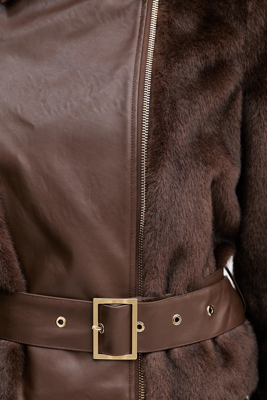 Křivák Gaudi (obrázek 7)