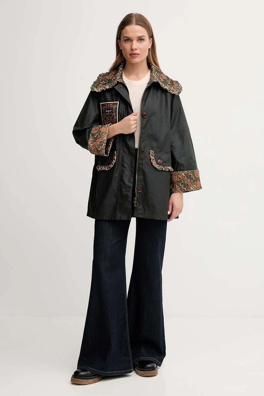 Хлопковая куртка Barbour x Farm Rio цвет зелёный демисезонная oversize LWX1504 Хлопковая куртка Barbour x Farm Rio цвет зелёный демисезонная oversize LWX1504