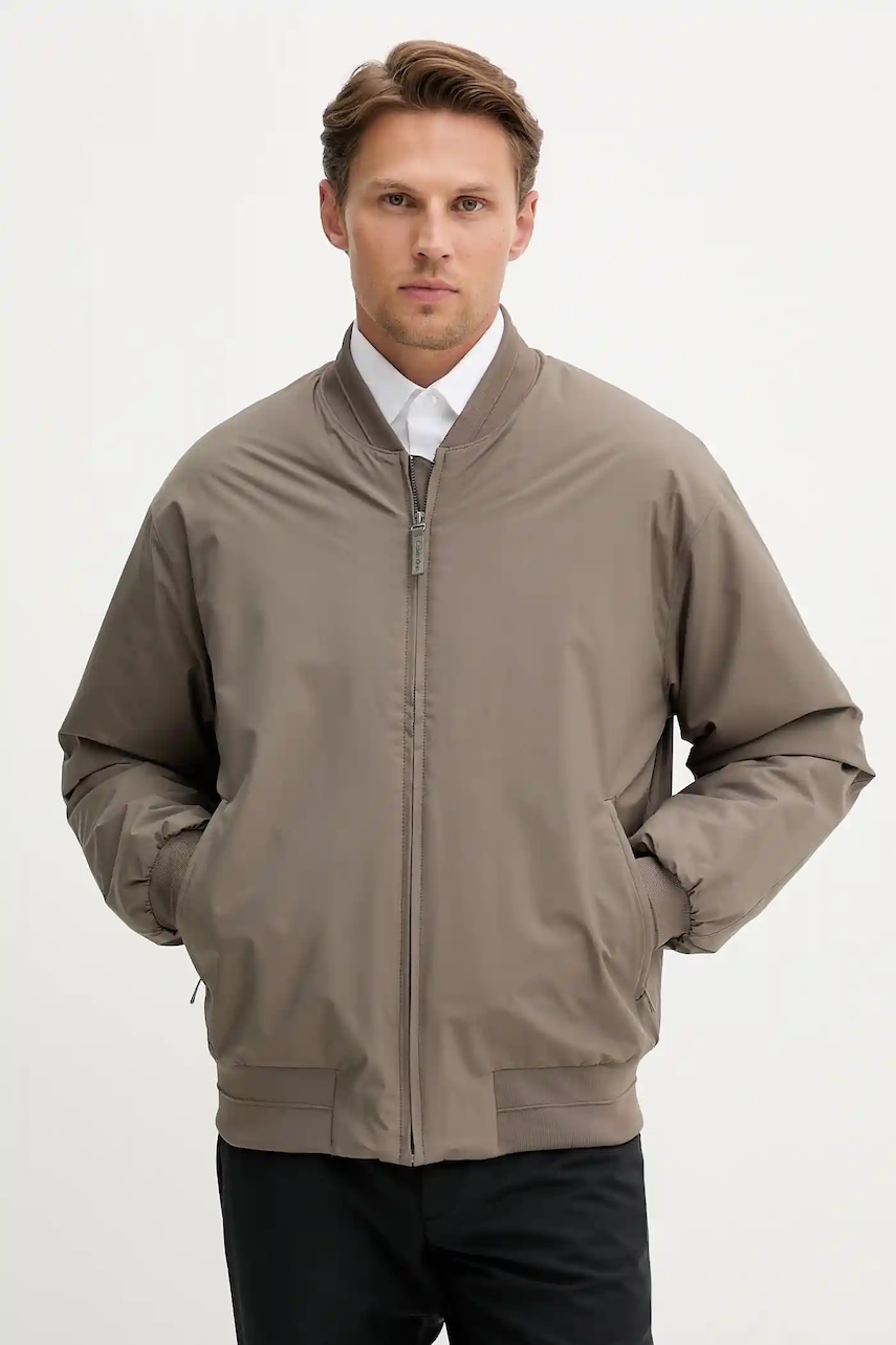 Levně Bomber bunda Calvin Klein hnědá barva, přechodná, LV04LC513G
