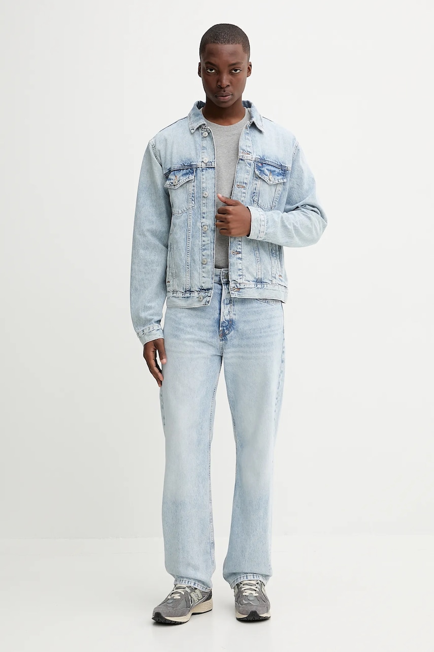 Джинсовая куртка Tommy Jeans демисезонная DM0DM21242 Джинсовая куртка Tommy Jeans демисезонная DM0DM21242