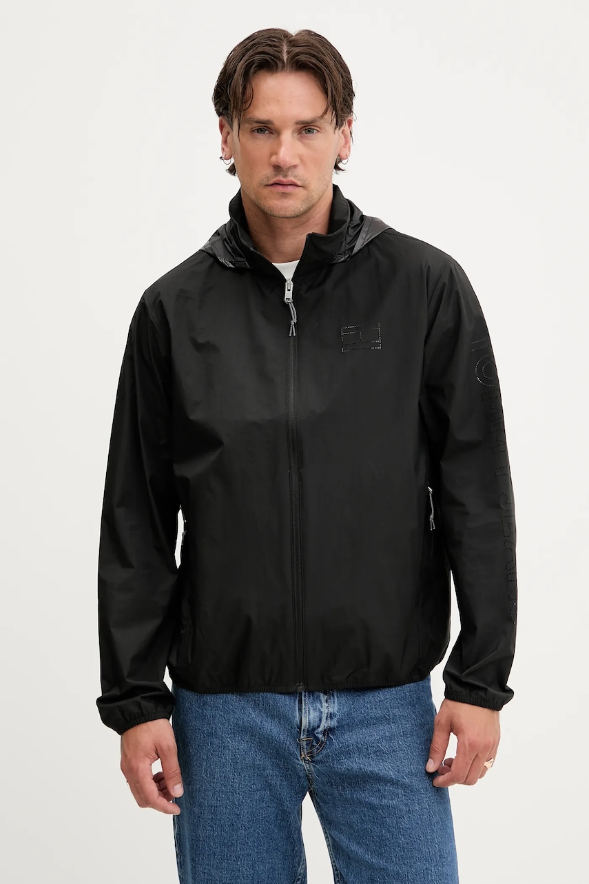 Tommy Jeans geacă culoarea negru, de tranzitie, DM0DM21680