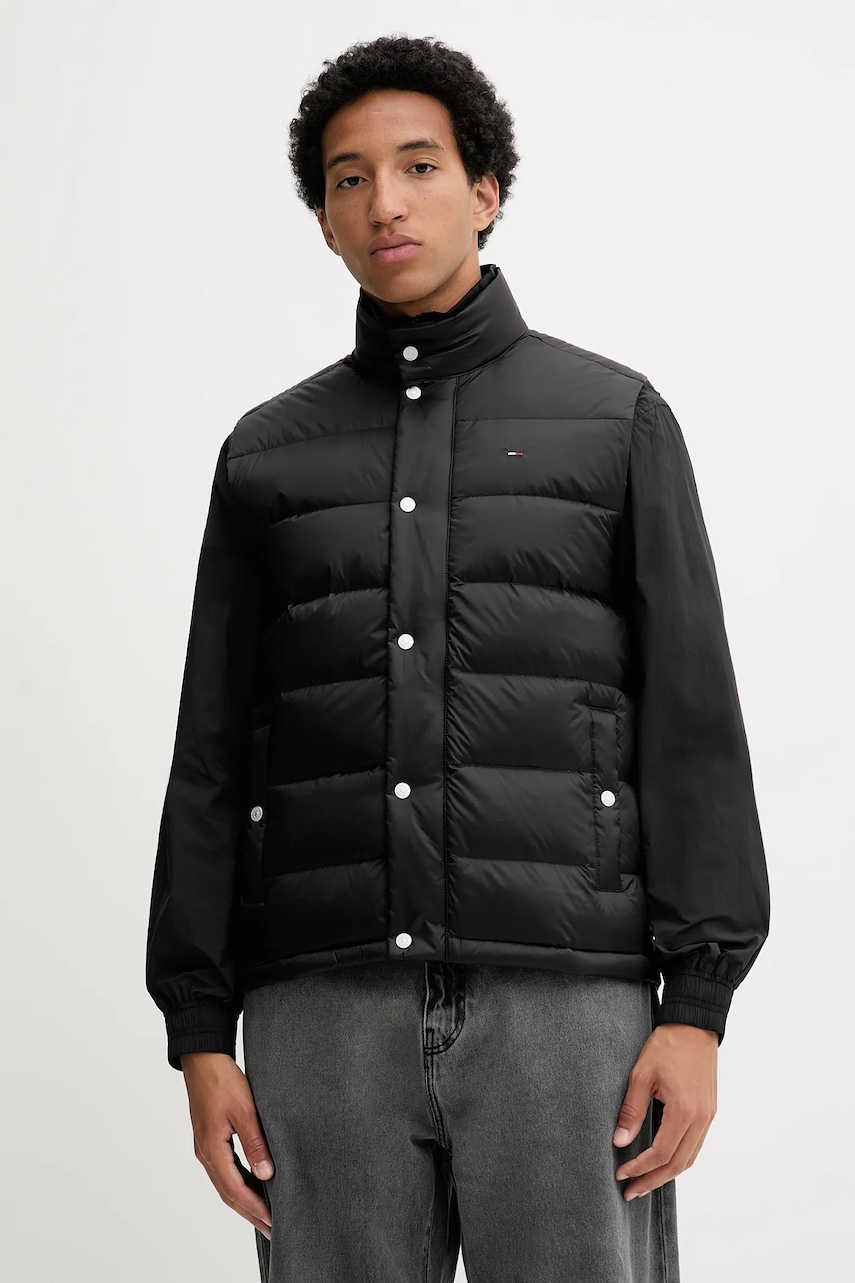 Tommy Jeans vestă de puf culoarea negru, de iarnă, DM0DM21777