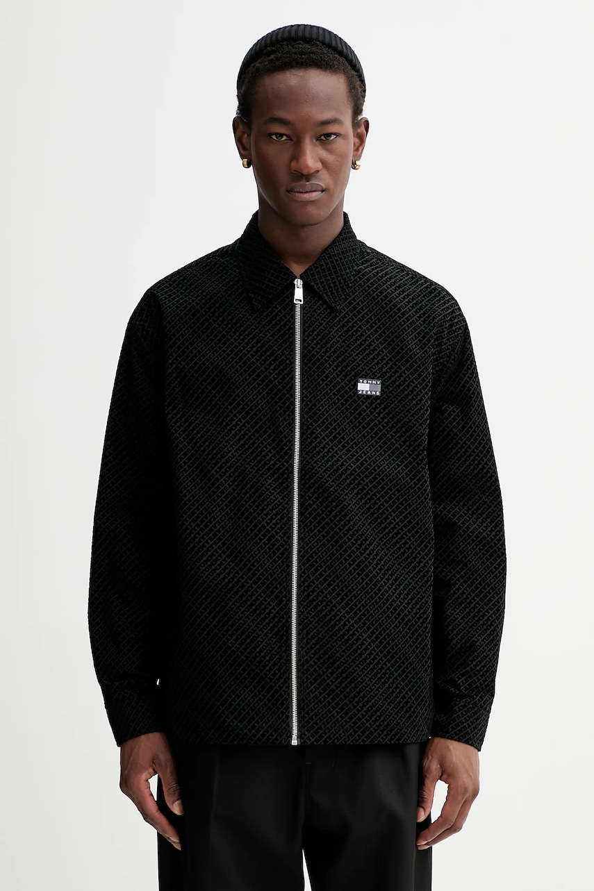 Tommy Jeans geacă culoarea negru, de tranzitie, DM0DM22263