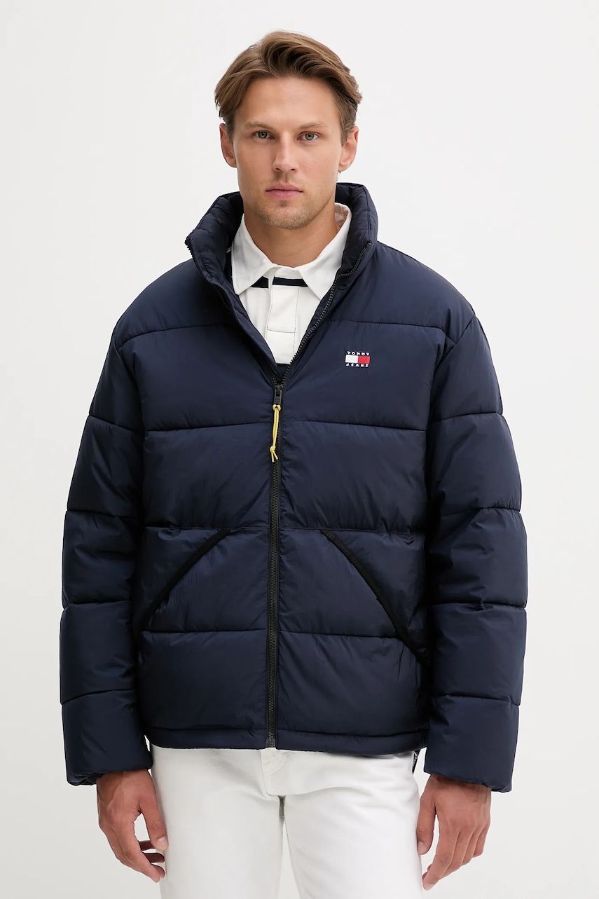 Tommy Jeans geacă culoarea bleumarin, de iarnă, DM0DM22040