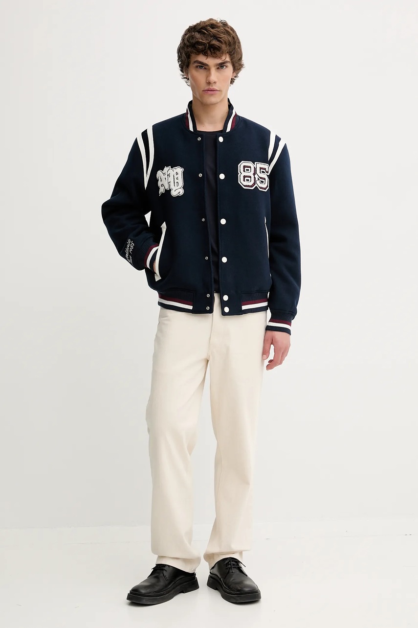 Куртка-бомбер Tommy Jeans цвет синий зимняя DM0DM22043 Куртка-бомбер Tommy Jeans цвет синий зимняя DM0DM22043