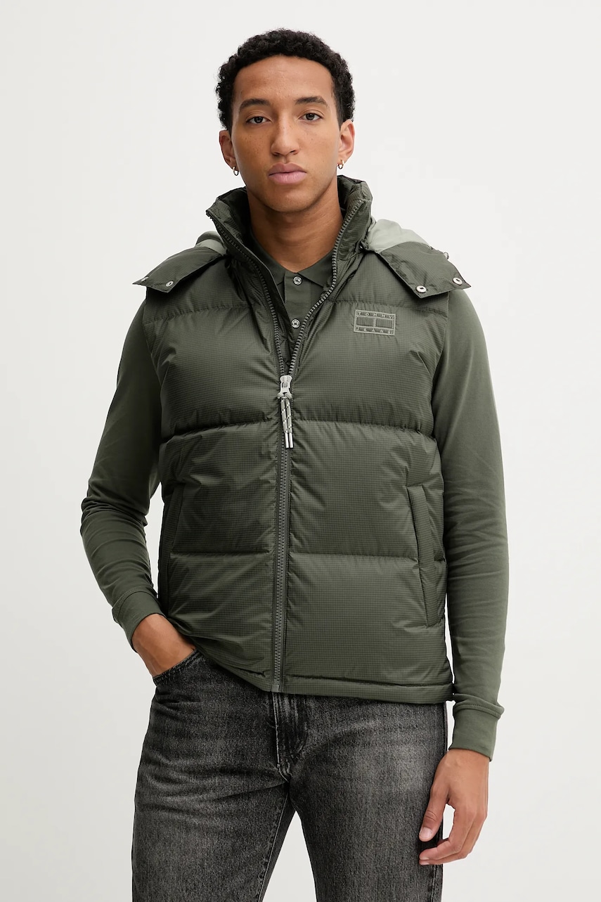 Tommy Jeans vestă de puf culoarea verde, de iarnă, DM0DM22068