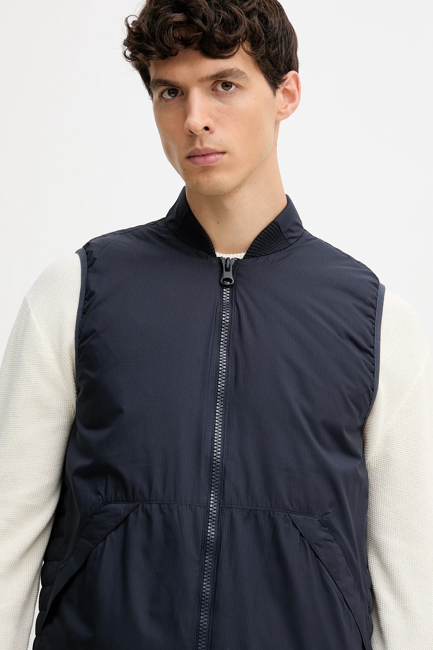 Αμάνικο μπουφάν United Colors of Benetton φωτογραφία