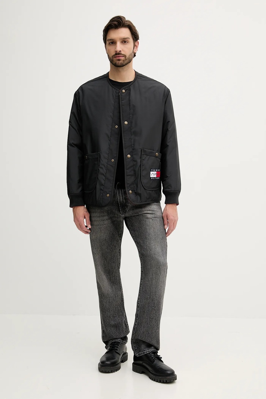 Tommy Hilfiger kifordítható dzseki x F1 THE MOVIE piros, átmeneti, oversize, MW0MW41369 termék 2. képe
