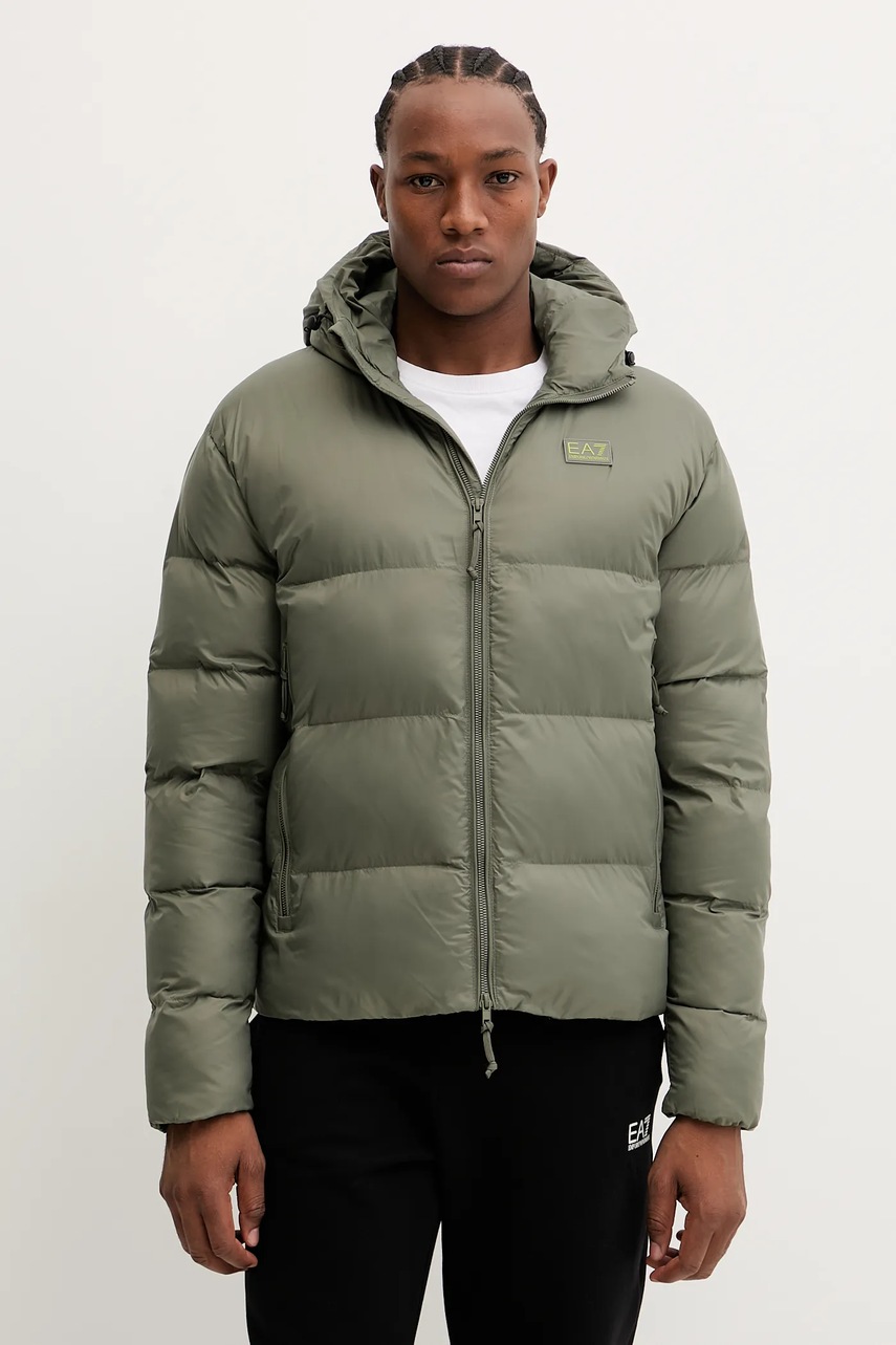 Levně Bunda EA7 Emporio Armani zelená barva, zimní, AF15956.7M000694