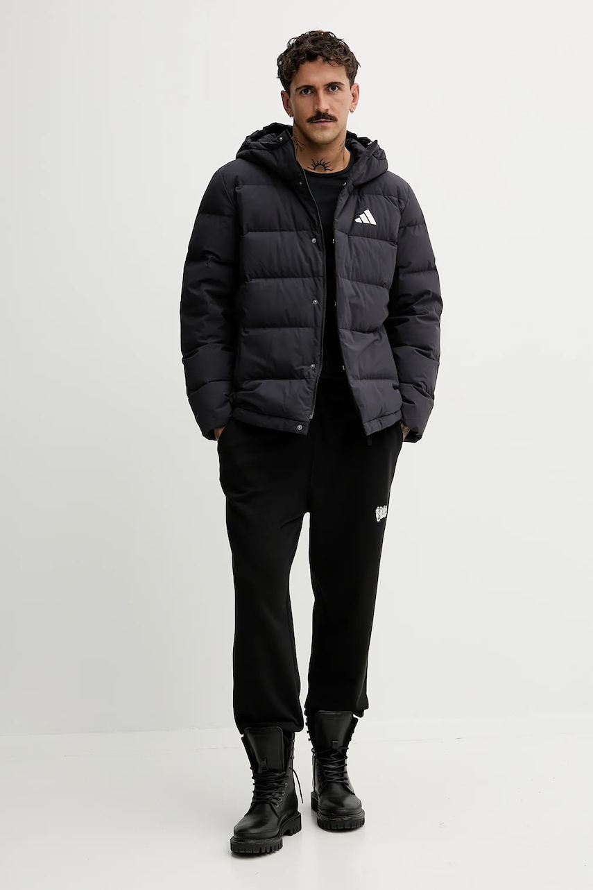 Пуховая куртка adidas Helionic цвет чёрный зимняя JN2099 Пуховая куртка adidas Helionic цвет чёрный зимняя JN2099