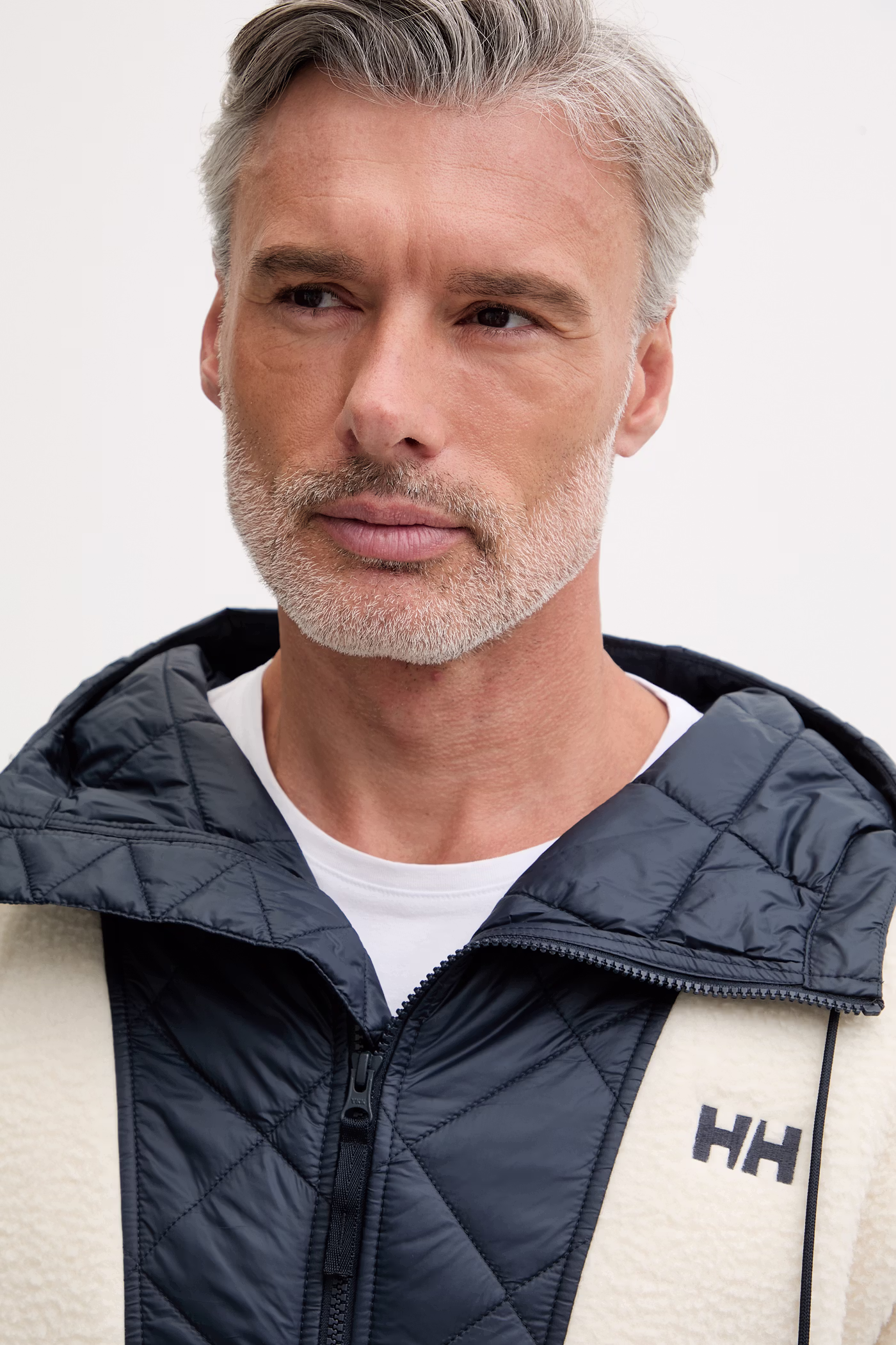 Helly Hansen krátka pánska bunda STOWE HOODED HYBRID JACKET
