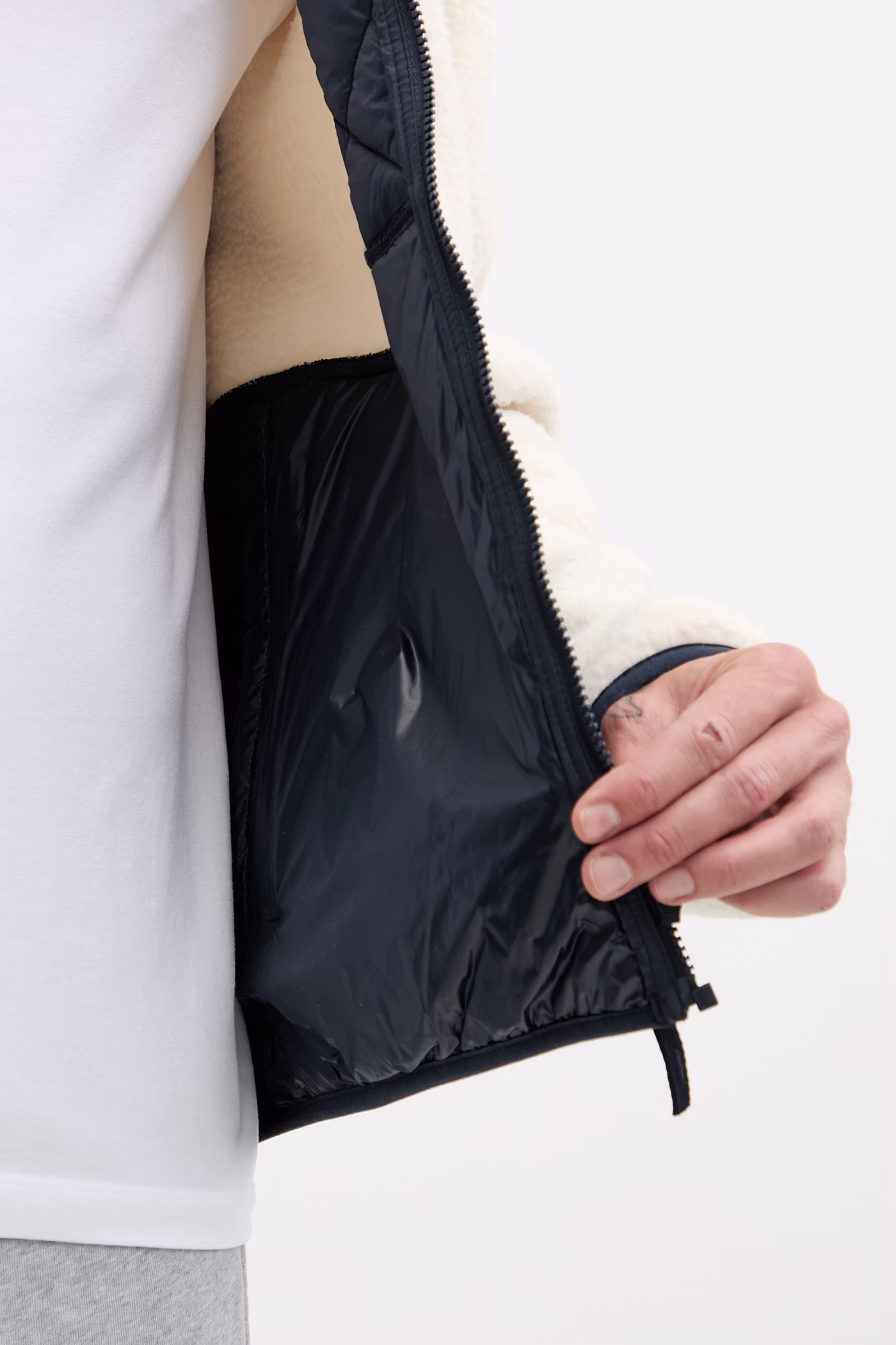 Helly Hansen krátka pánska bunda STOWE HOODED HYBRID JACKET