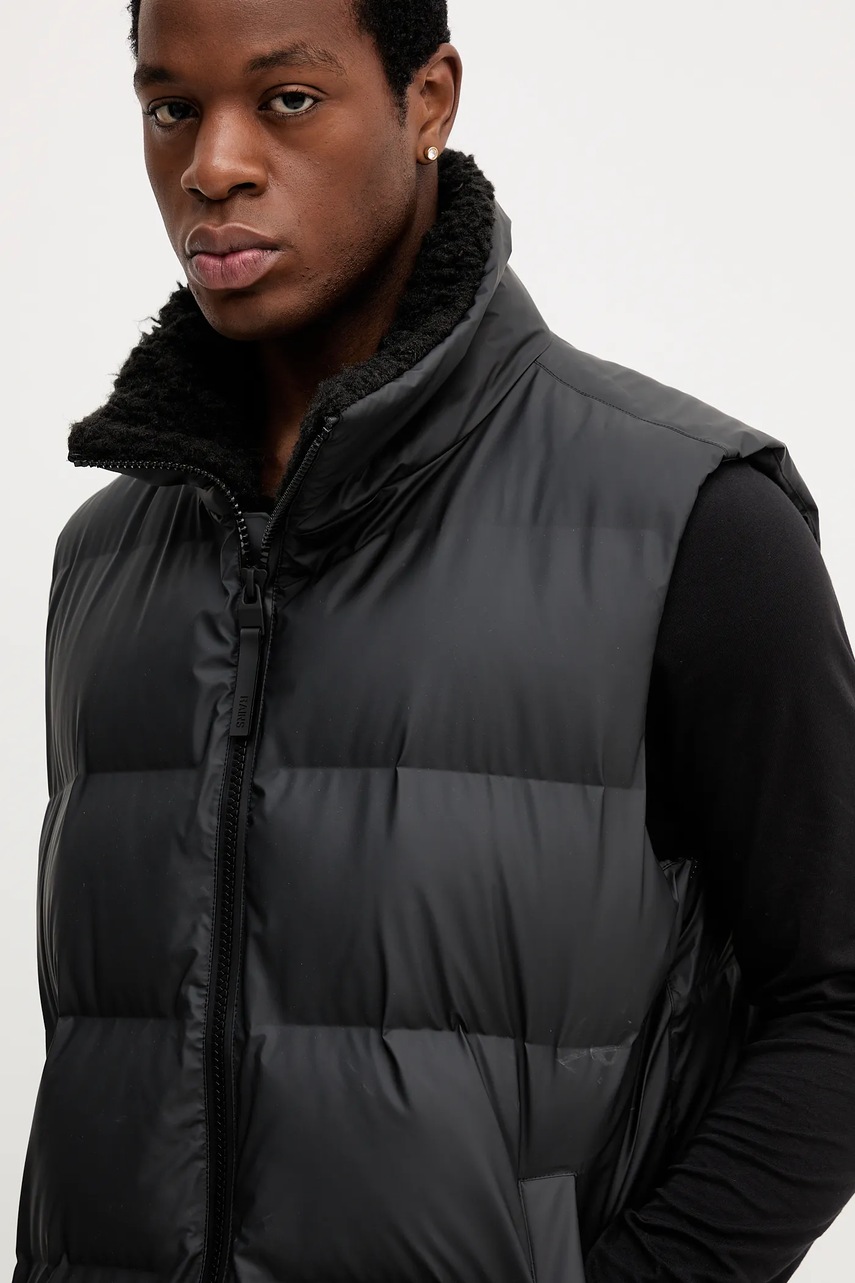 Αμάνικο μπουφάν Rains 17220 Alta Vision Puffer Vest χρώμα: μαύρο, 17220 φωτογραφία