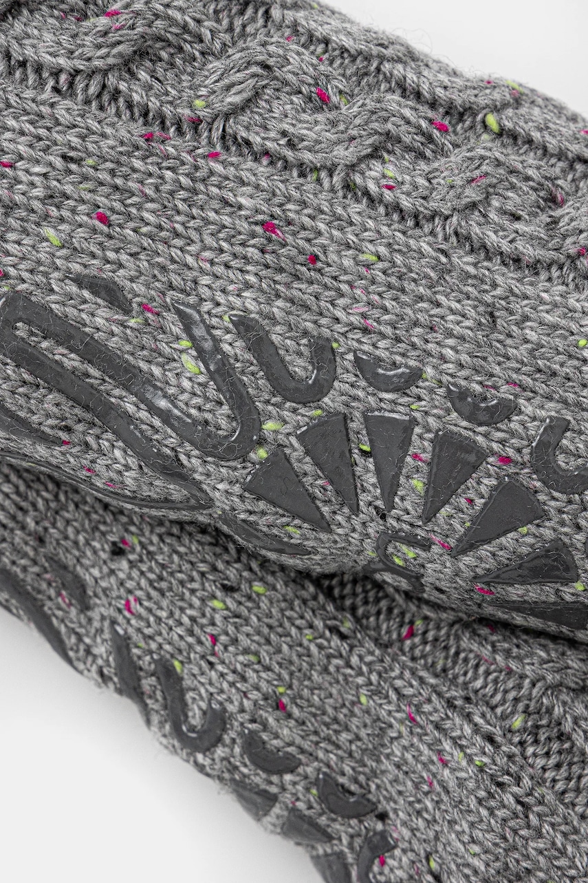 Носки с примесью шерсти UGG ELOWYN цвет серый 1171627 Носки с примесью шерсти UGG ELOWYN цвет серый 1171627