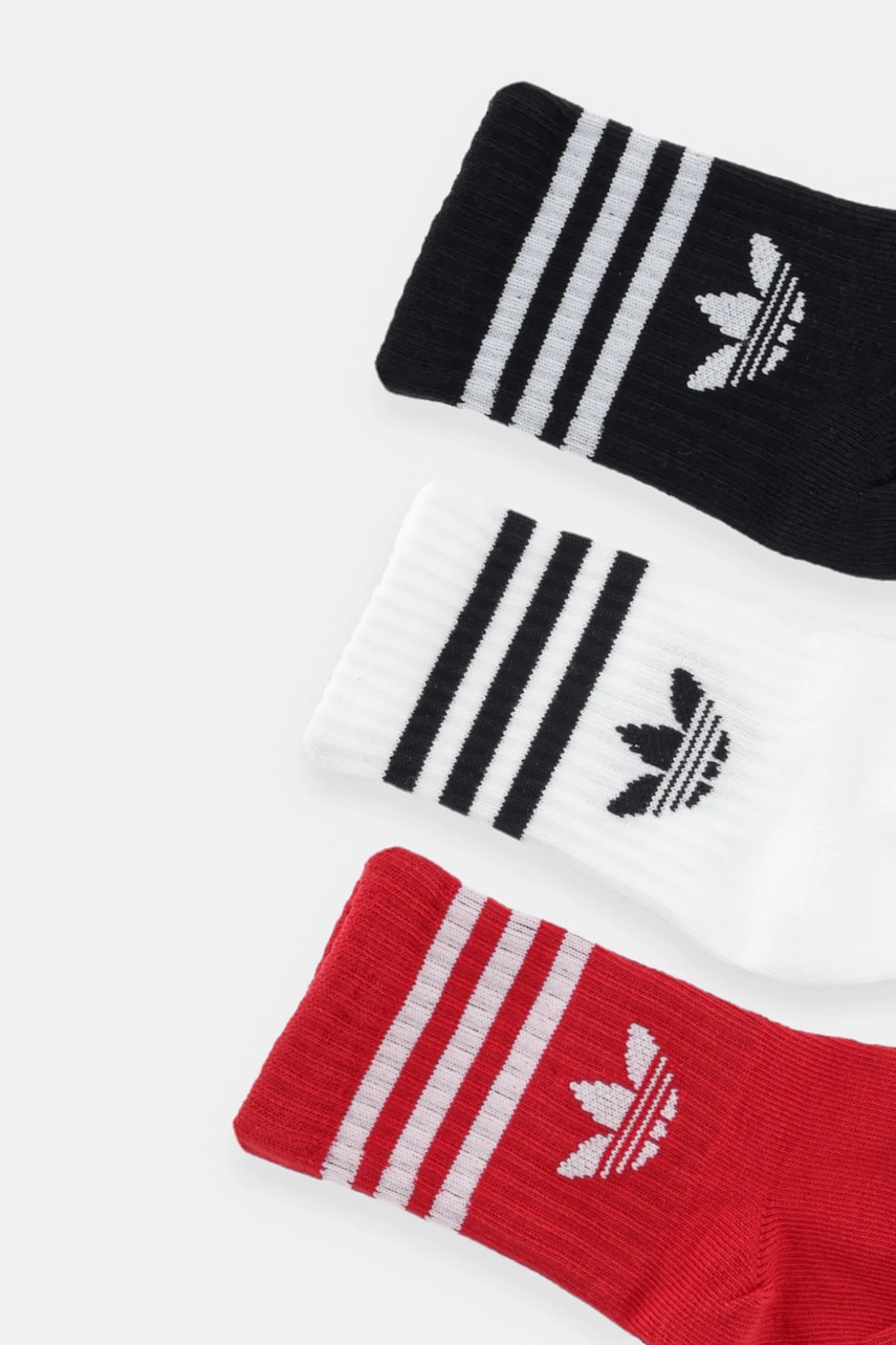Носки для младенцев adidas Originals 3 шт цвет красный JW0332 Носки для младенцев adidas Originals 3 шт цвет красный JW0332