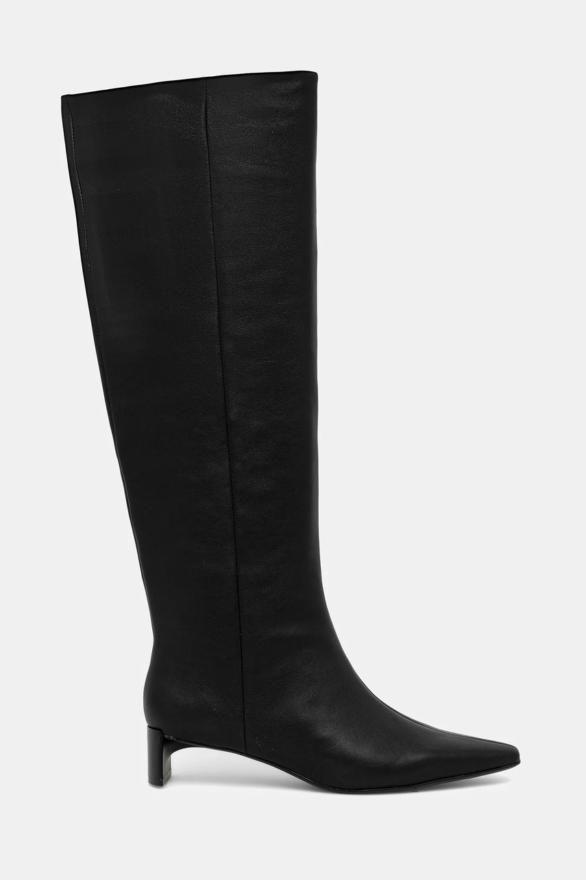Кожаные сапоги Calvin Klein SET BACK KITTEN HEEL KNEE BOOT цвет чёрный каблук кирпичик HW0HW02587