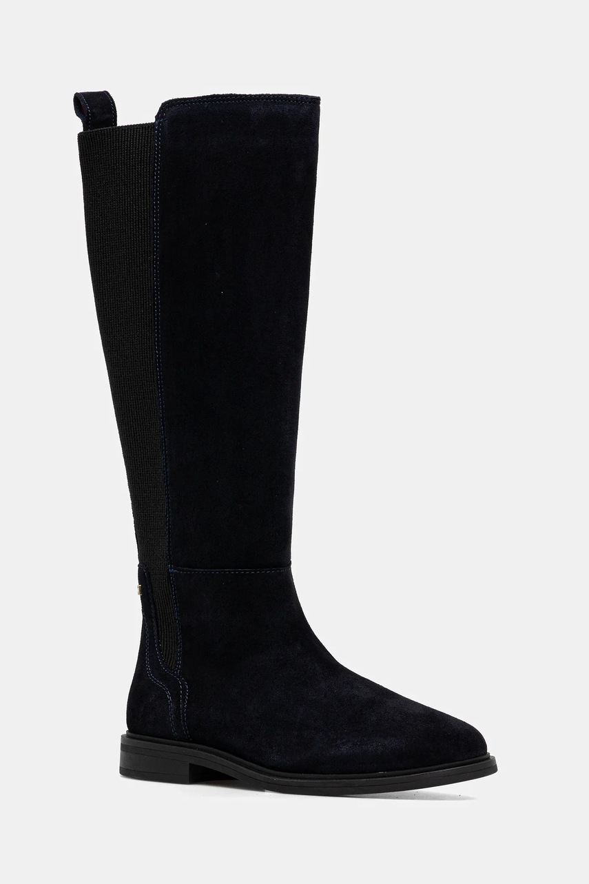 Levně Semišové boty Tommy Hilfiger FLAG SUEDE LONG BOOT dámské, tmavomodrá barva, na plochém podpatku, FW0FW08779