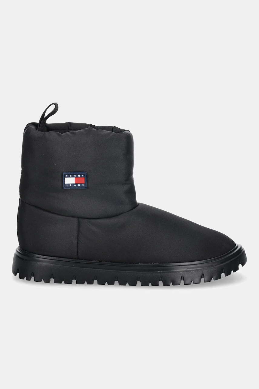Зимние сапоги Tommy Jeans TJW SNOW BOOT цвет чёрный EN0EN02823 Зимние сапоги Tommy Jeans TJW SNOW BOOT цвет чёрный EN0EN02823