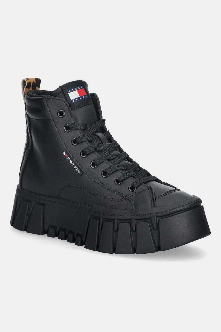 Levně Kožené tenisky Tommy Jeans TJW VULC FLATFORM LEOPARD dámské, černá barva, EN0EN02858