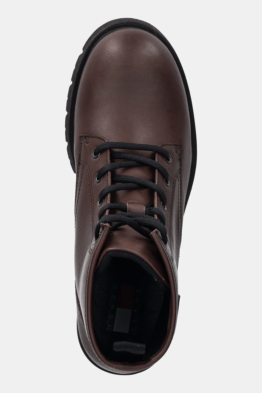 Δερμάτινες μπότες Tommy Jeans TJW LACE UP LEATHER BOOT γυναικείες, χρώμα: καφέ, EN0EN02824 φωτογραφία