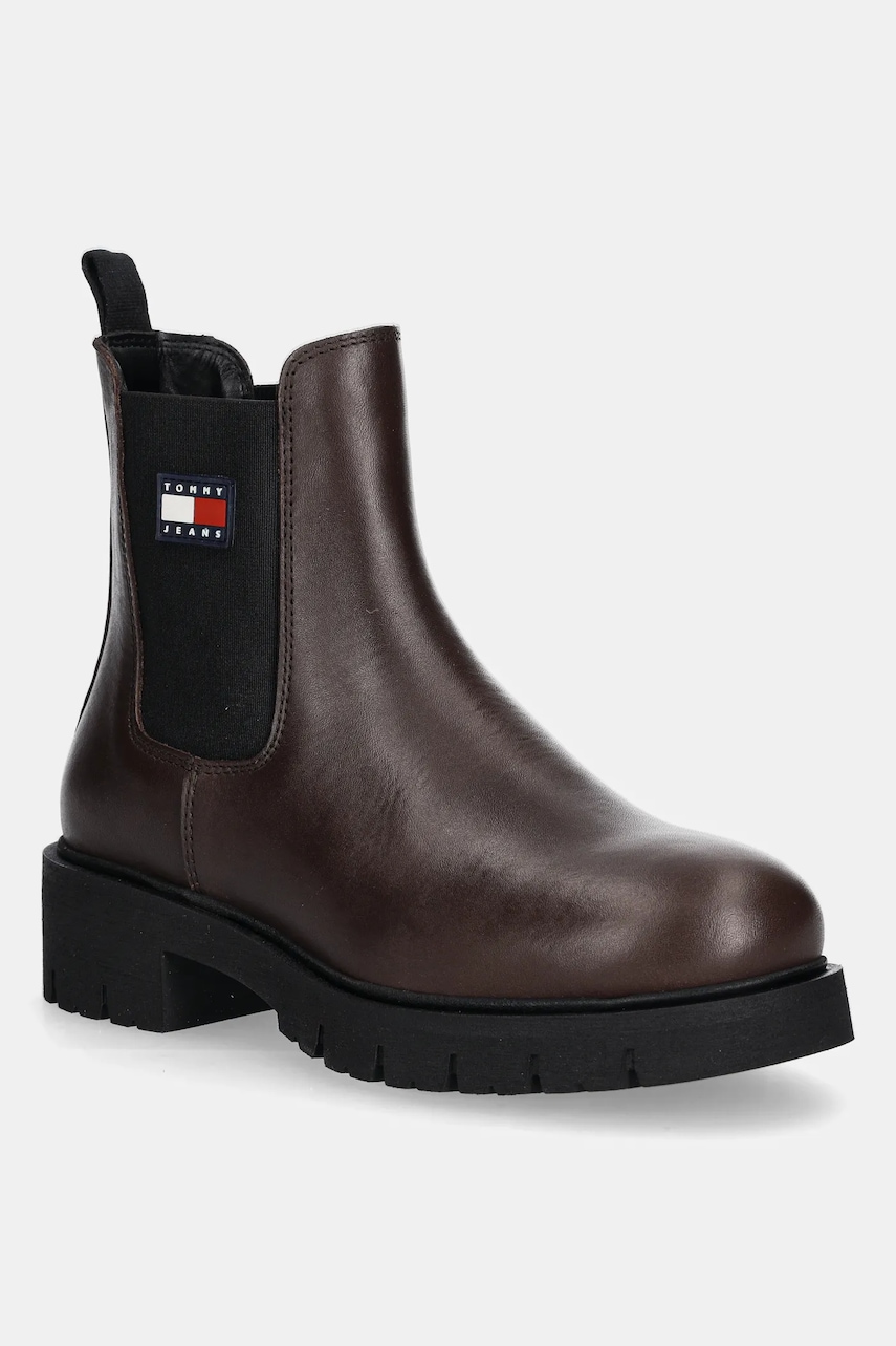 Tommy Jeans cizme TJW CHELSEA LEATHER BOOT culoarea maro, cu toc plat, EN0EN02825