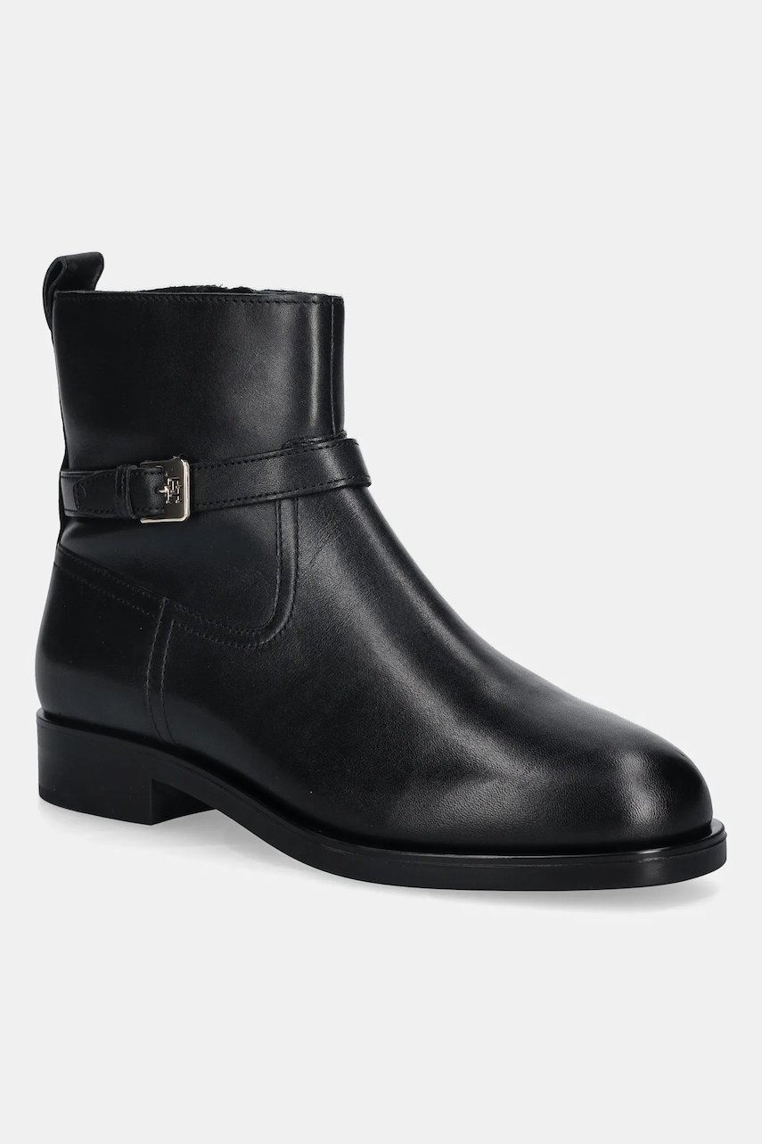 Levně Kožené kotníkové boty Tommy Hilfiger TH BUCKLE RIDING LEATHER BOOTIE dámské, černá barva, na plochém podpatku, FW0FW08781