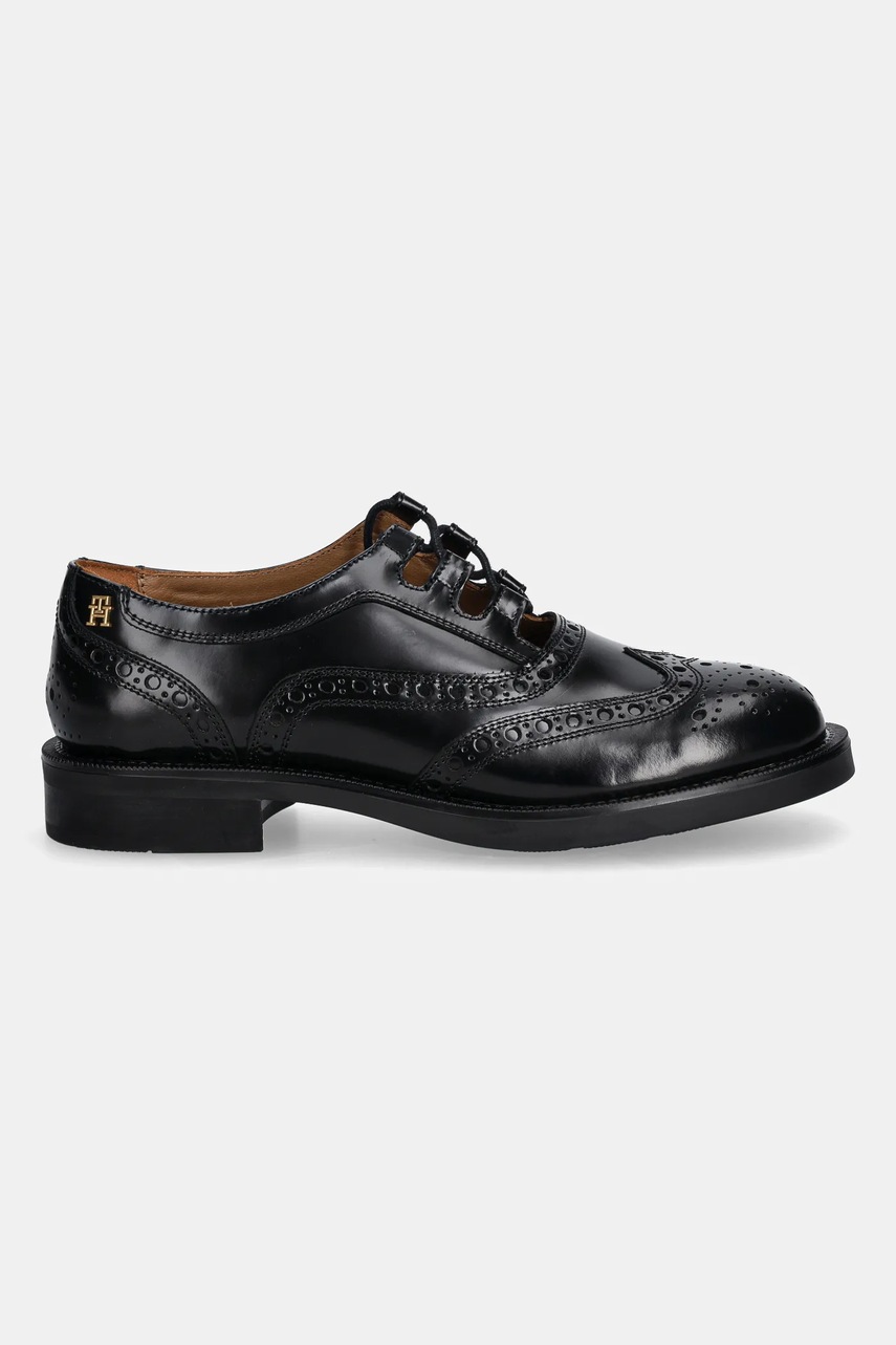 Кожаные туфли Tommy Hilfiger BROGUE LEATHER CUT-OUT SHOE цвет чёрный на плоском ходу FW0FW08842