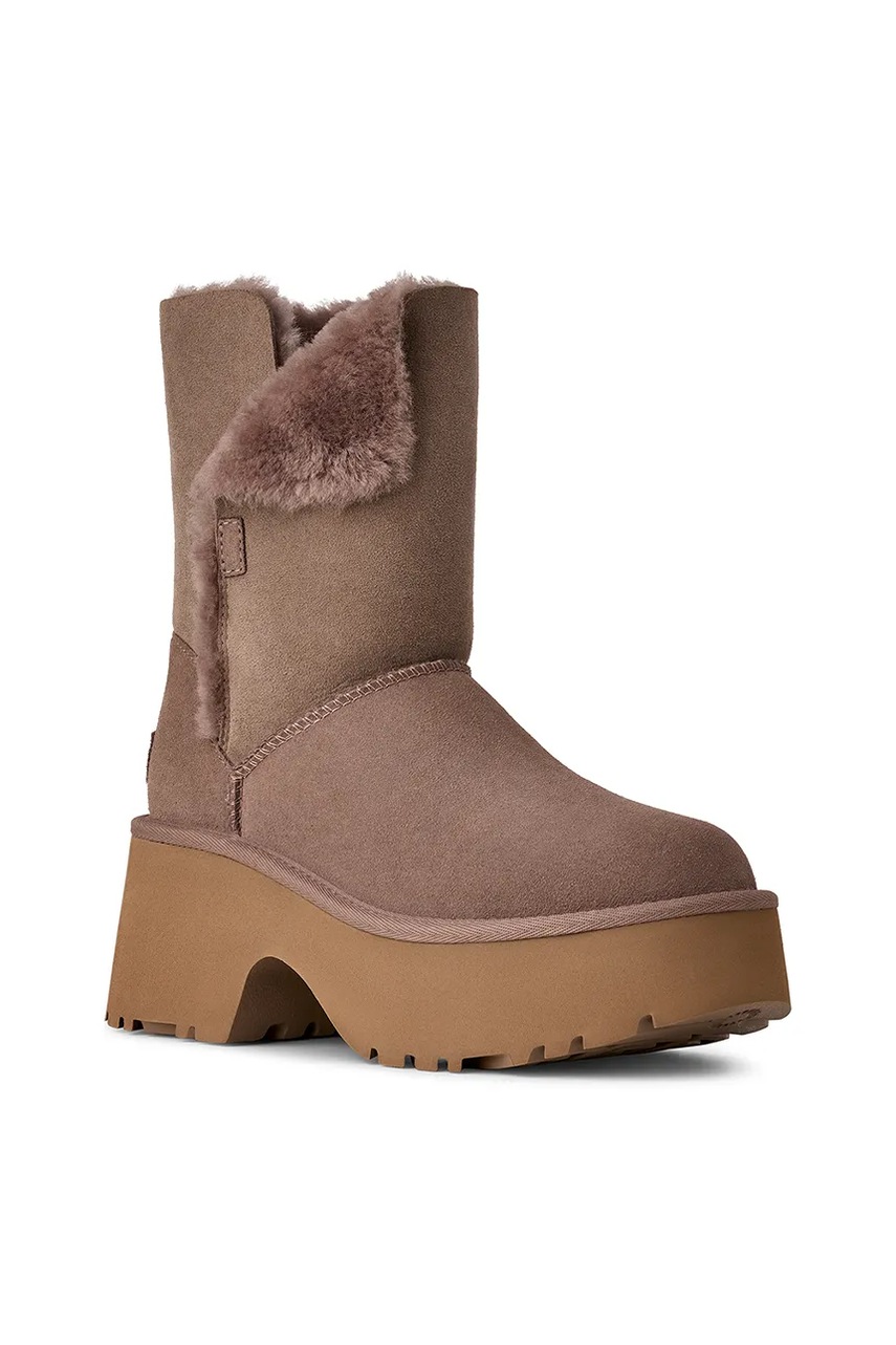 Замшевые сапоги UGG Esmee Boot цвет бежевый 1171533.CRBO