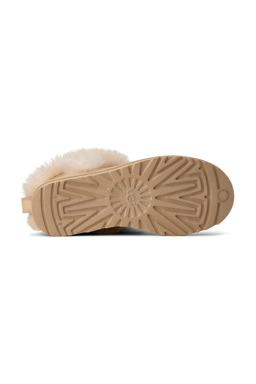 Semišové snehule UGG Classic Ultra Mini Chalet