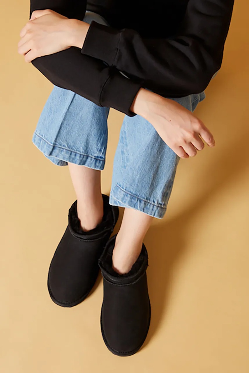 Замшевые сапоги Emu Australia Stinger Compact цвет черный W13013