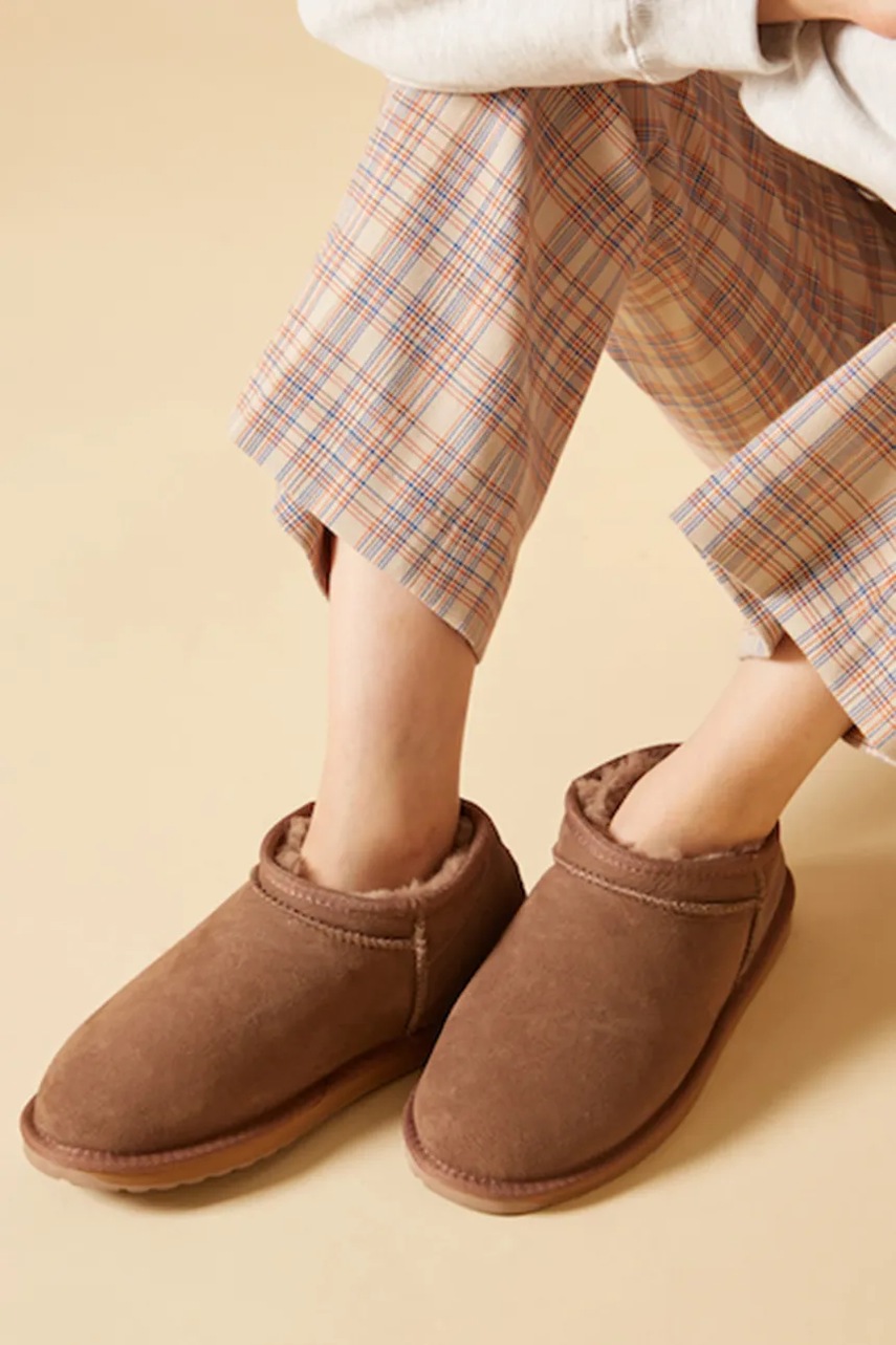 Замшевые сапоги Emu Australia Stinger Compact цвет коричневый W13013