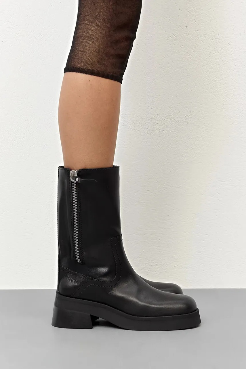Замшевые ботинки Miista Gunda цвет чёрный каблук кирпичик E8_4039