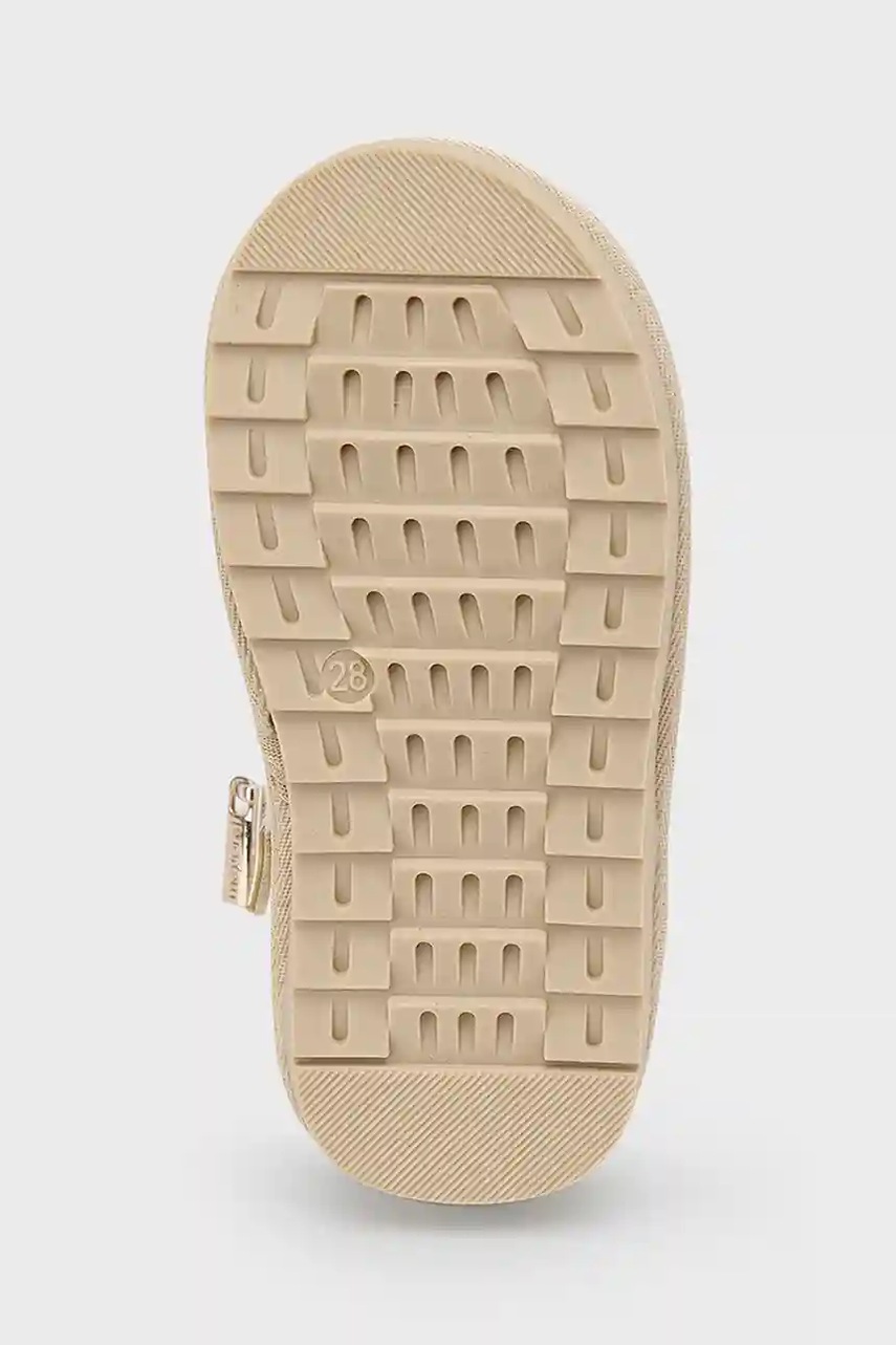 Παιδικές χειμερινές μπότες Mayoral φωτογραφία