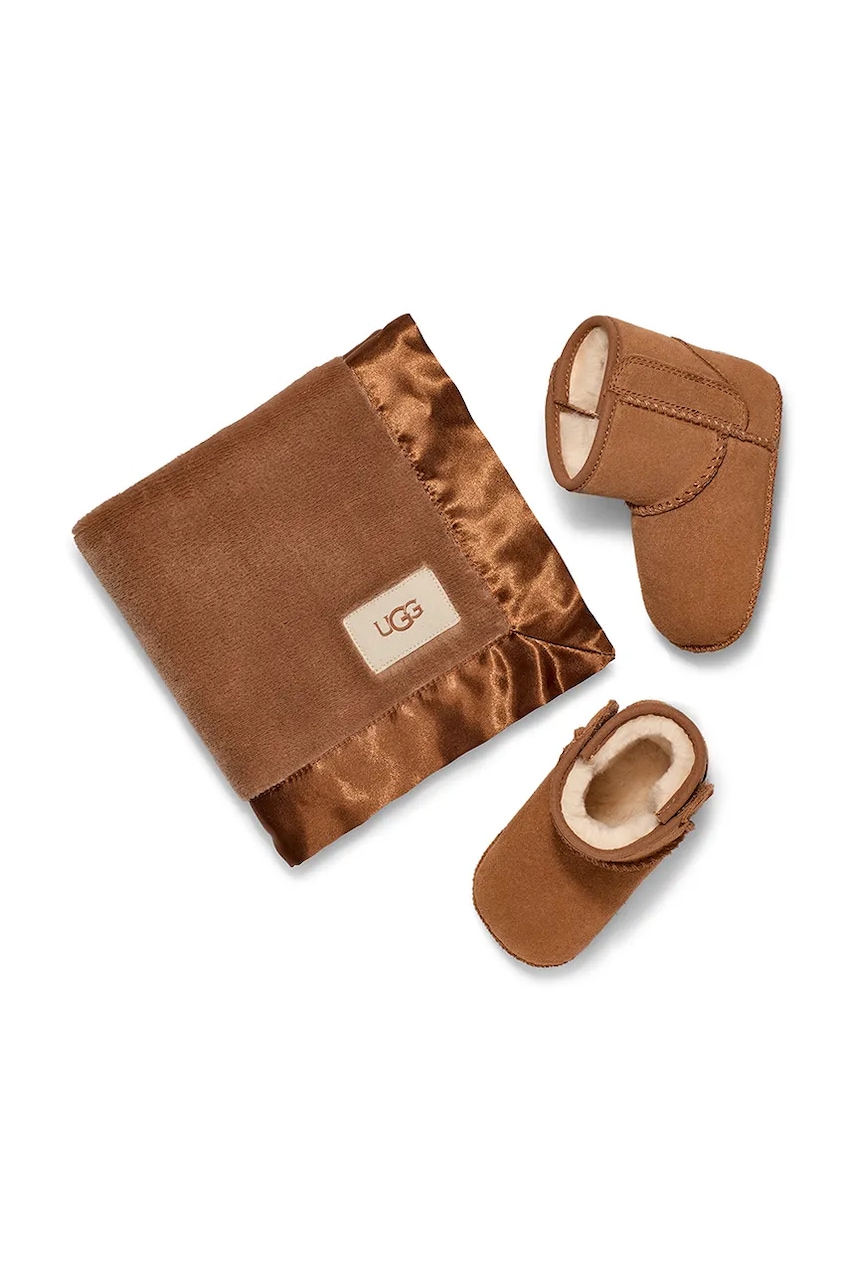 Замшевые кроссовки для младенцев UGG CLASSIC AND LOVEY цвет коричневый 1157707I Замшевые кроссовки для младенцев UGG CLASSIC AND LOVEY цвет коричневый 1157707I