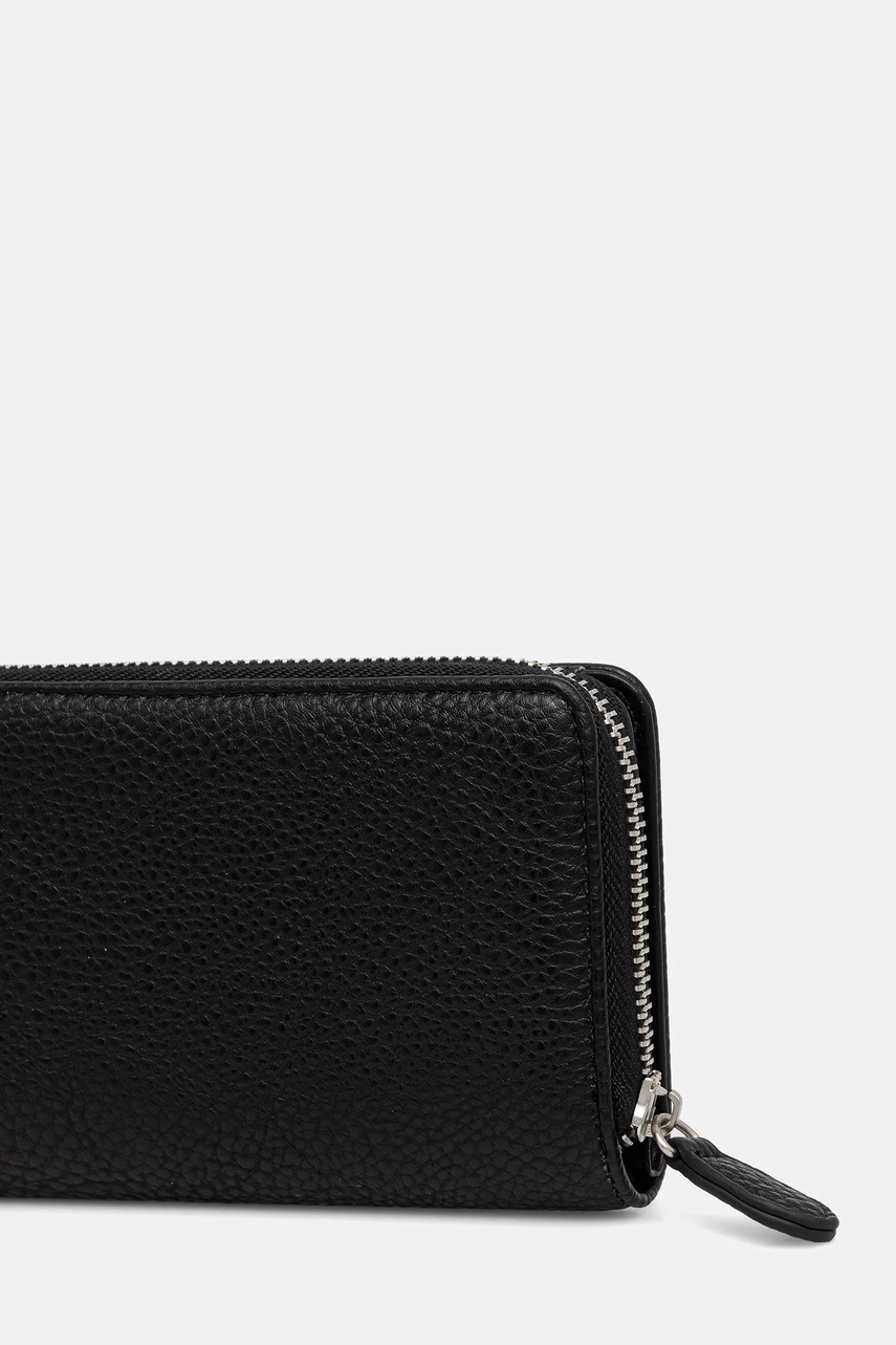 Кошелек Juicy Couture Twig Narrative цвет чёрный WIJTG8996WVP