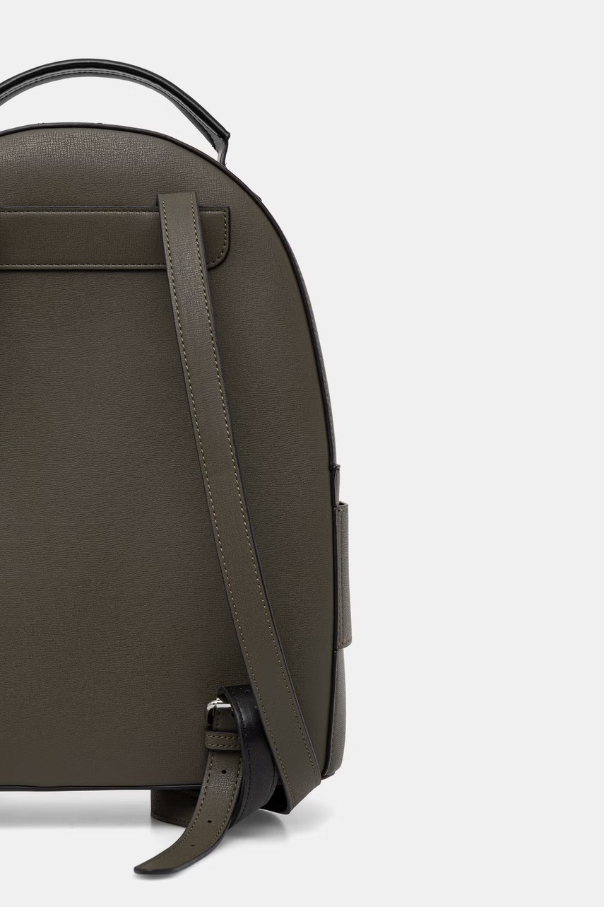 Armani Exchange Mestský ruksak dámsky z imitácie kože