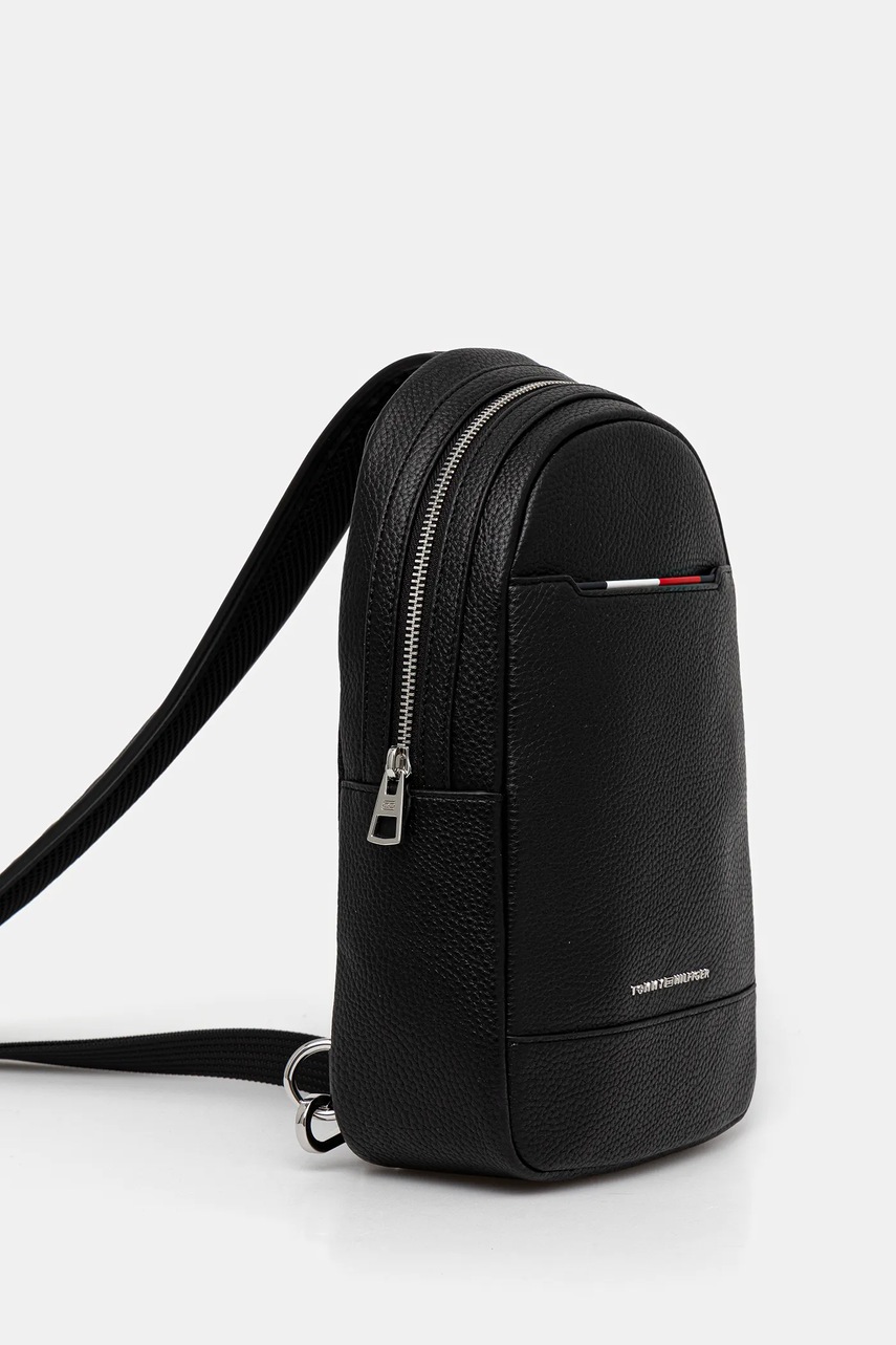 Рюкзак Tommy Hilfiger цвет чёрный маленький однотонная AM0AM13575