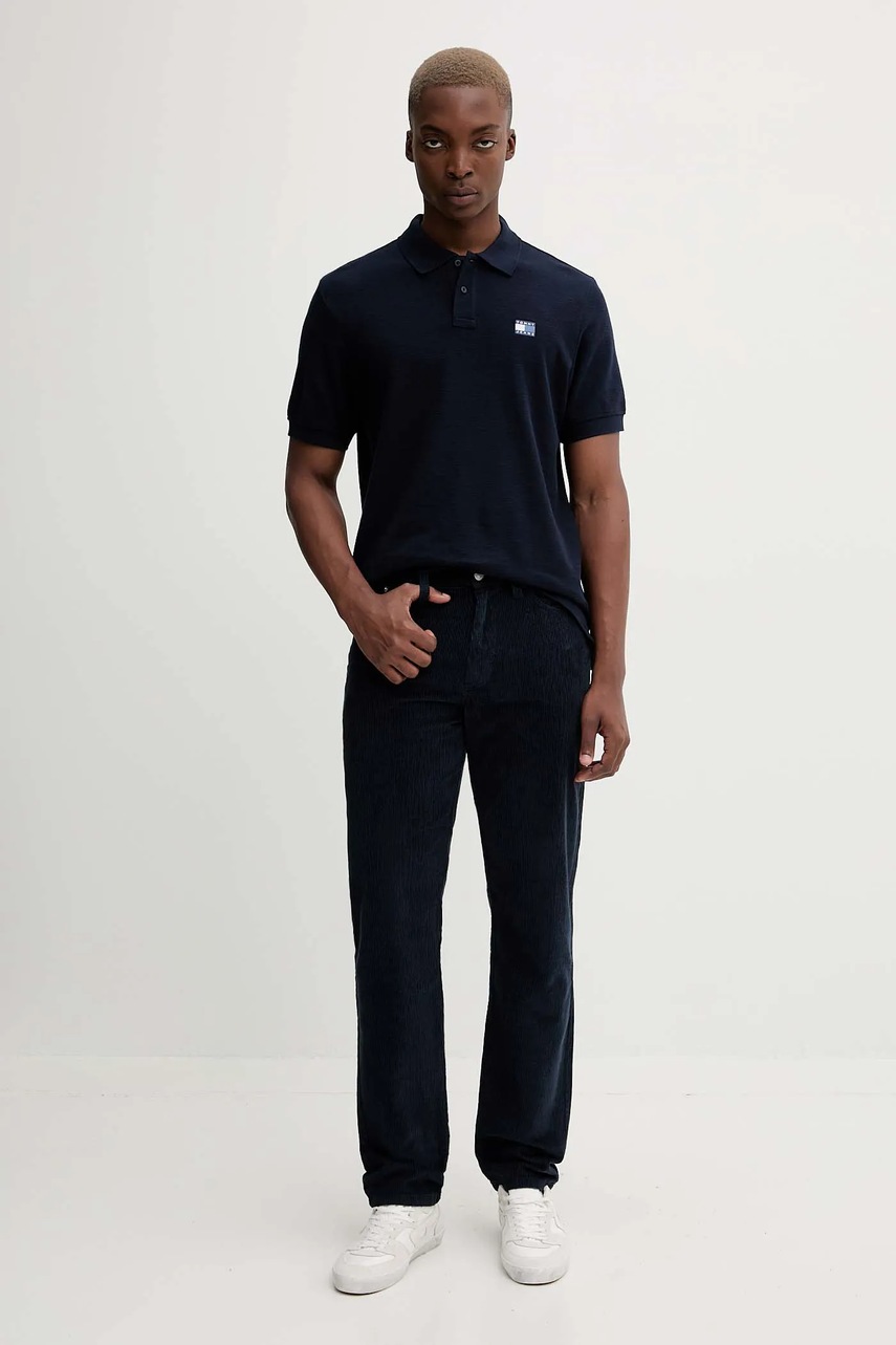 Хлопковое поло Tommy Jeans цвет синий с аппликацией DM0DM22063