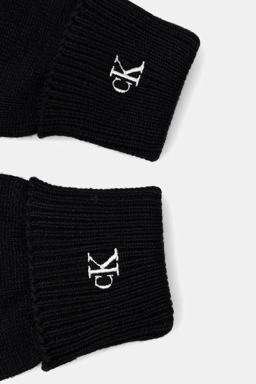 Перчатки Calvin Klein цвет чёрный LV14F8021G Перчатки Calvin Klein цвет чёрный LV14F8021G