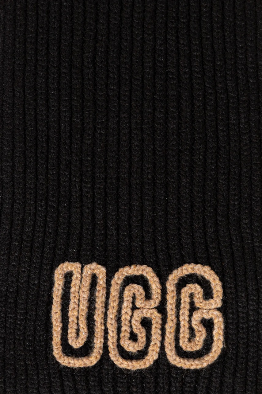 Шарф с примесью шерсти UGG CHUNKY цвет чёрный с аппликацией 102787