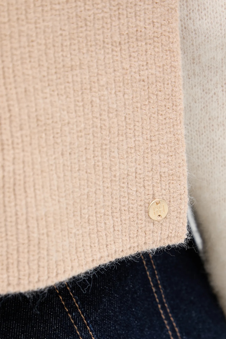 Šála s kapucí Pedro del Hierro (obrázek 4)