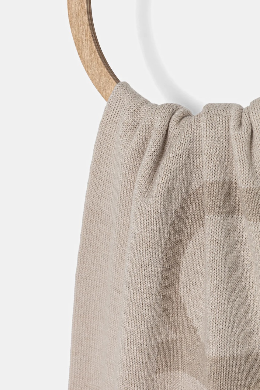 Шерстяной шарф Calvin Klein цвет бежевый узор LV04D8030G