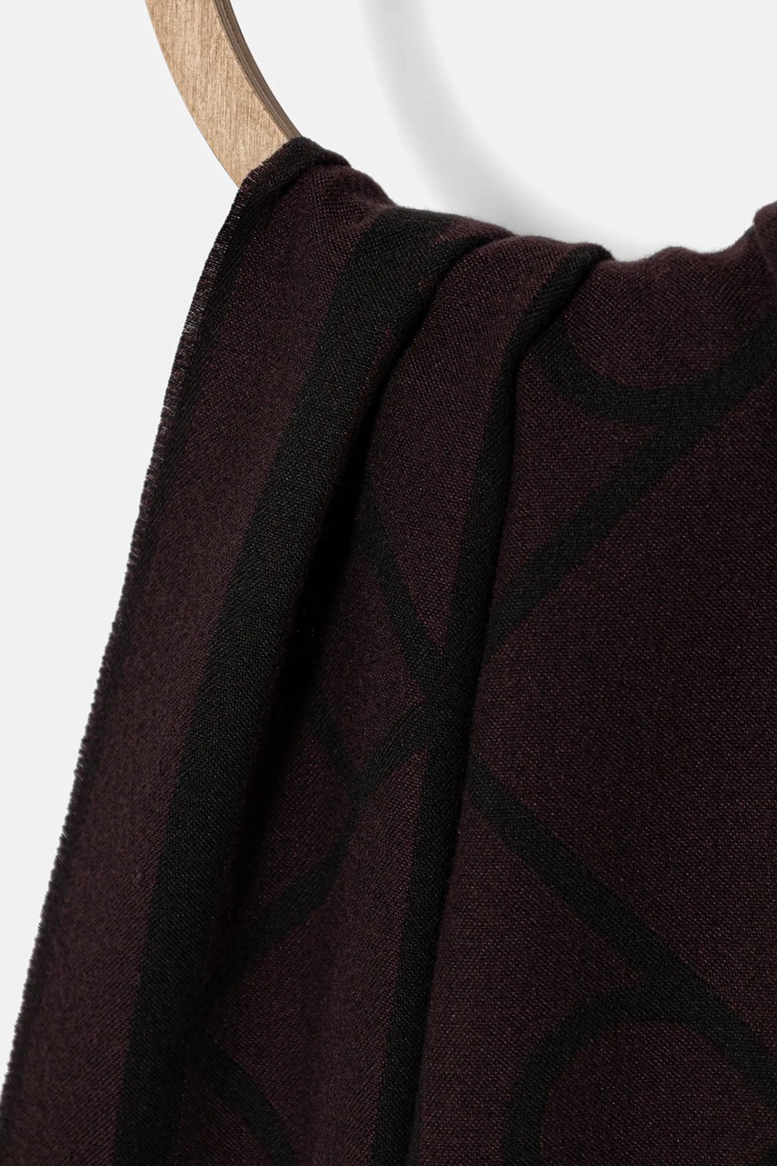 Шарф Calvin Klein цвет коричневый узор LV04D8061G