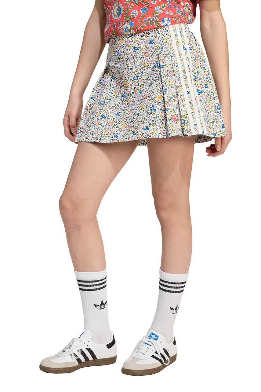 adidas Originals fustă din bumbac pentru copii culoarea bej, mini, evazați, JV7819 adidas Originals fustă din bumbac pentru copii culoarea bej, mini, evazați, JV7819