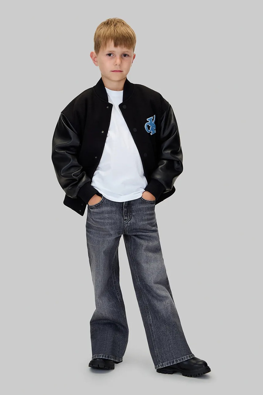 Levně Dětské rifle Calvin Klein Jeans SKATER MID IB0IB02550