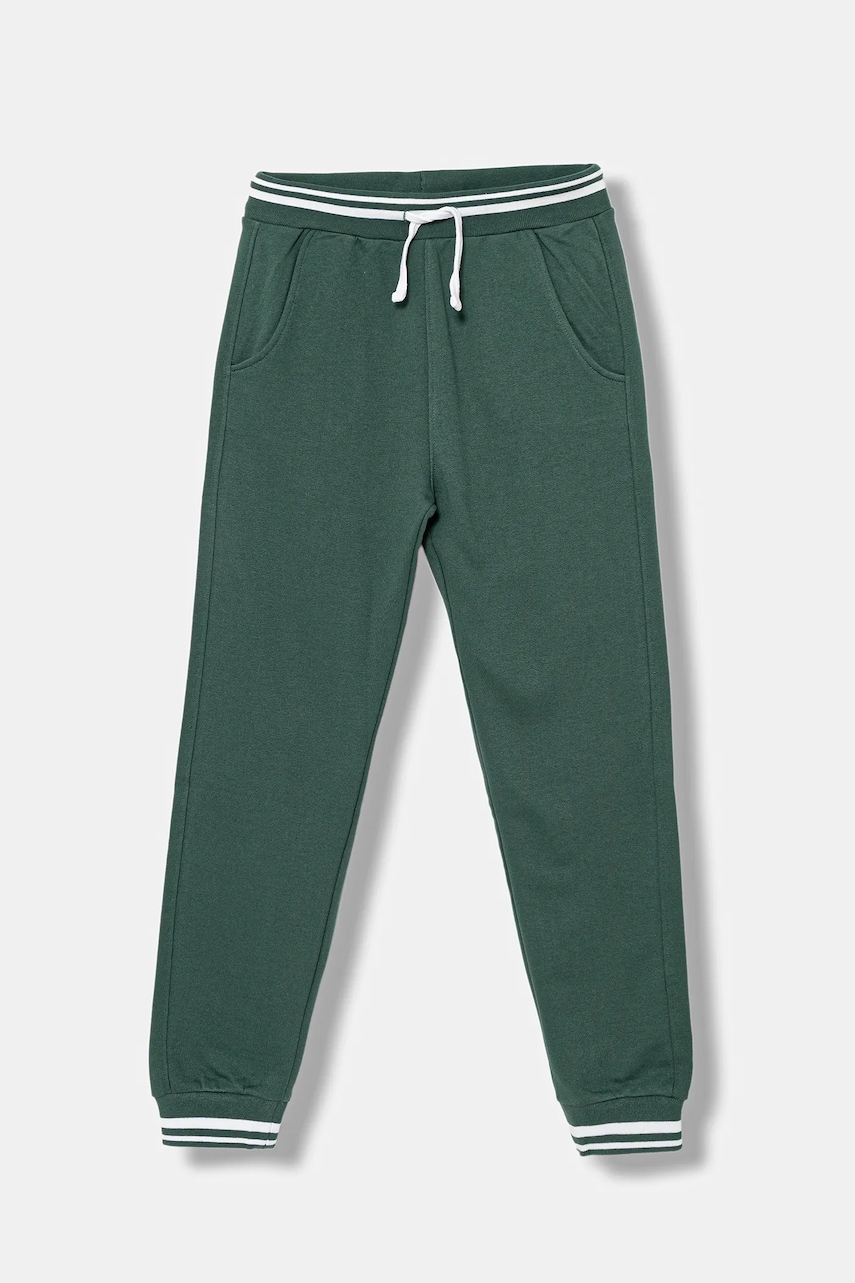 Levně Dětské tepláky Guess zelená barva, s aplikací, L5YQ17 K0170