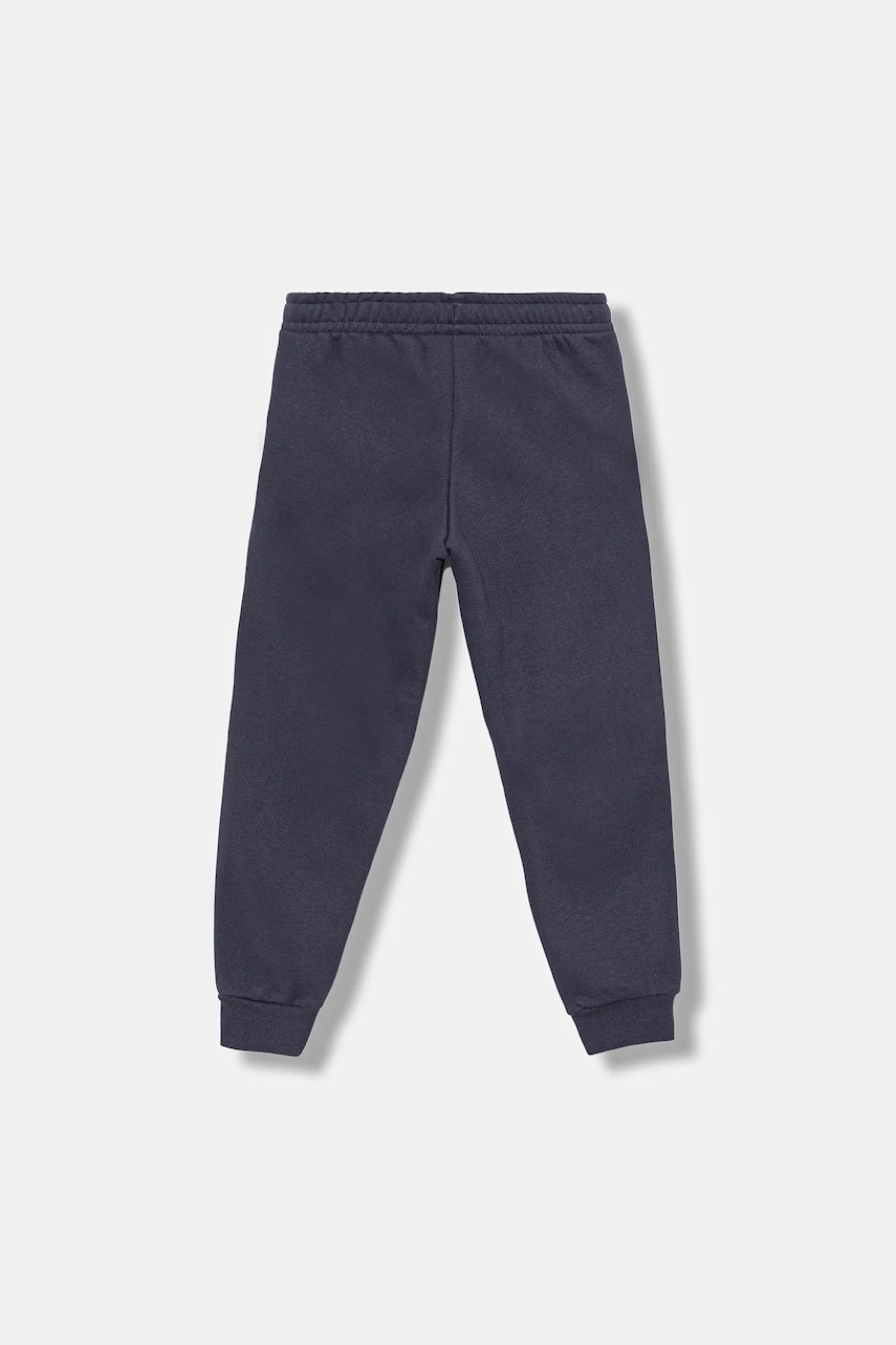 Детские спортивные штаны Puma ESS No. 1 Logo Sweatpants FL PS цвет синий с принтом 684933 Детские спортивные штаны Puma ESS No. 1 Logo Sweatpants FL PS цвет синий с принтом 684933