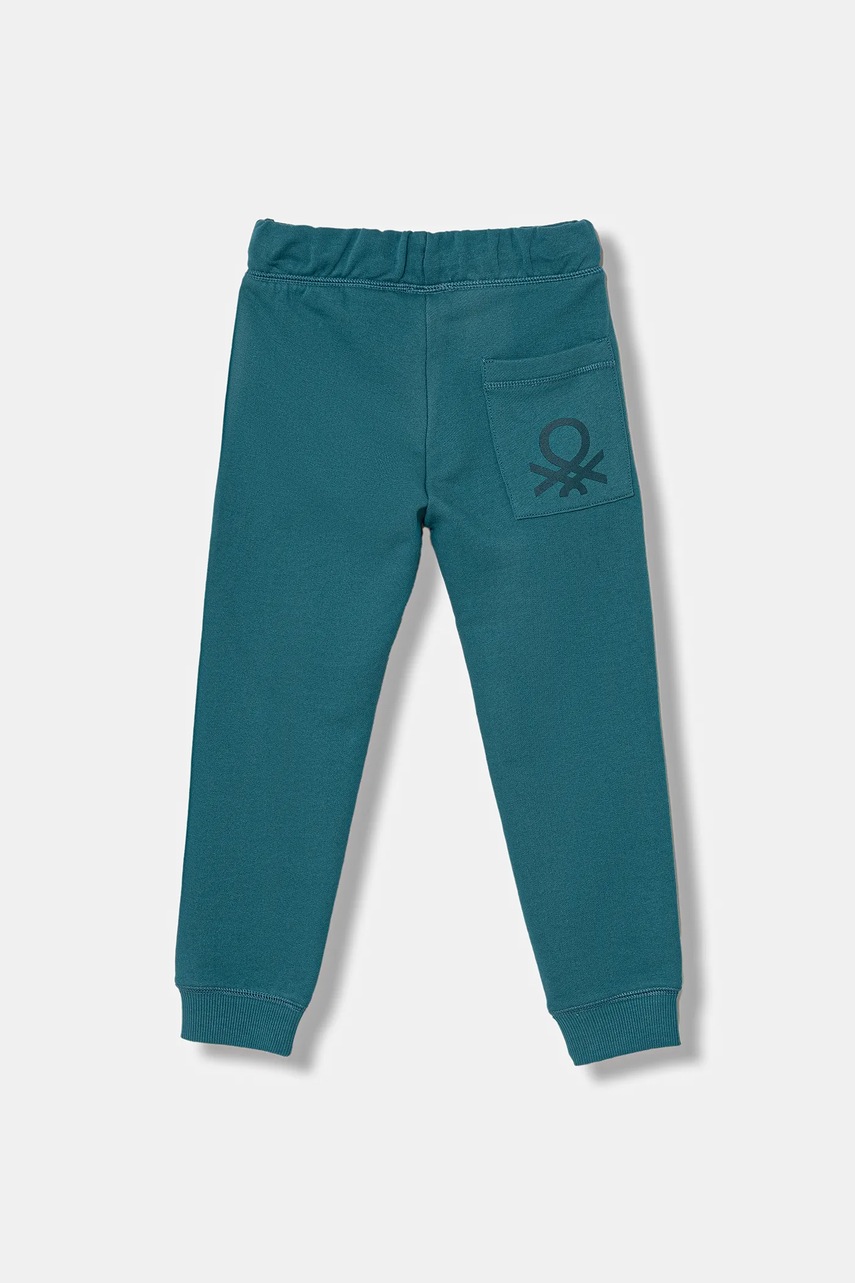 Детские хлопковые штаны United Colors of Benetton цвет бирюзовый однотонные 3J68CF058 Детские хлопковые штаны United Colors of Benetton цвет бирюзовый однотонные 3J68CF058